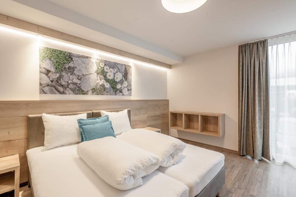 The Deluxe By Regina Aparthotel Solden Exterior photo